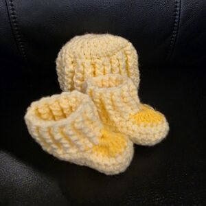 Baby Crochet Booties Hat New, Acrylic Pick Size & Colors Made To Order
